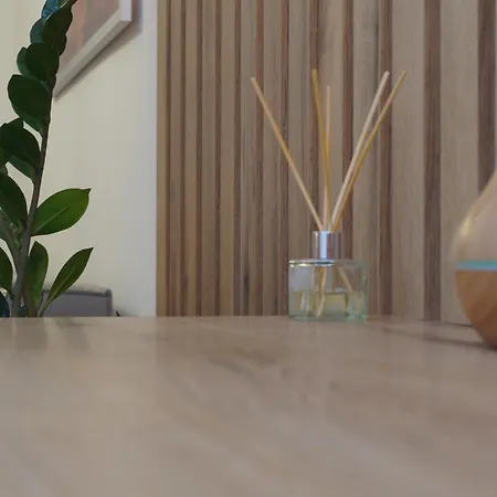 Apartment Garden Oasis *